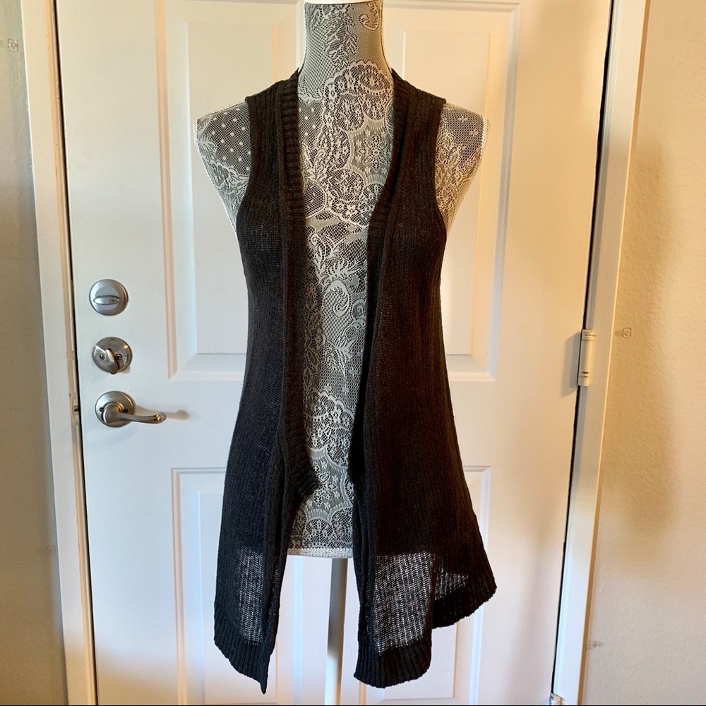 UNIQLO Dark Grey Linen Drape Vest